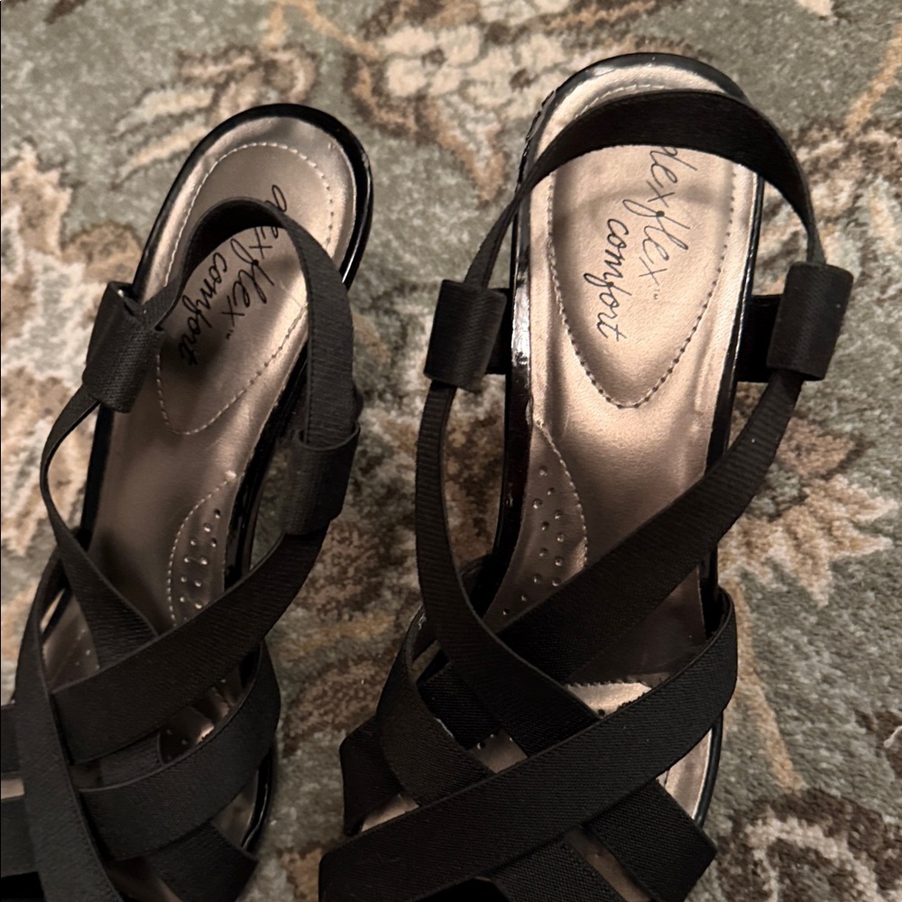 Dexflex Comfort Elegant Black Strappy Heels - Picture 3 of 8